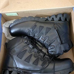 Reebok RB8630 Zigkick Tacticle Size 8.5 Mens Size 10.5 Womens